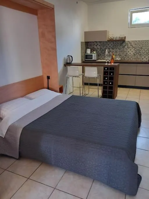 Luxury Studio Apartment With Sauna Near The Beach Štinjan