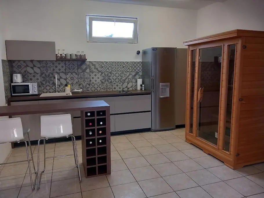Luxury Studio Apartment With Sauna Near The Beach Štinjan Kroatië